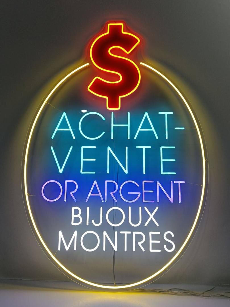 Custom Neon Signs for Comptant
